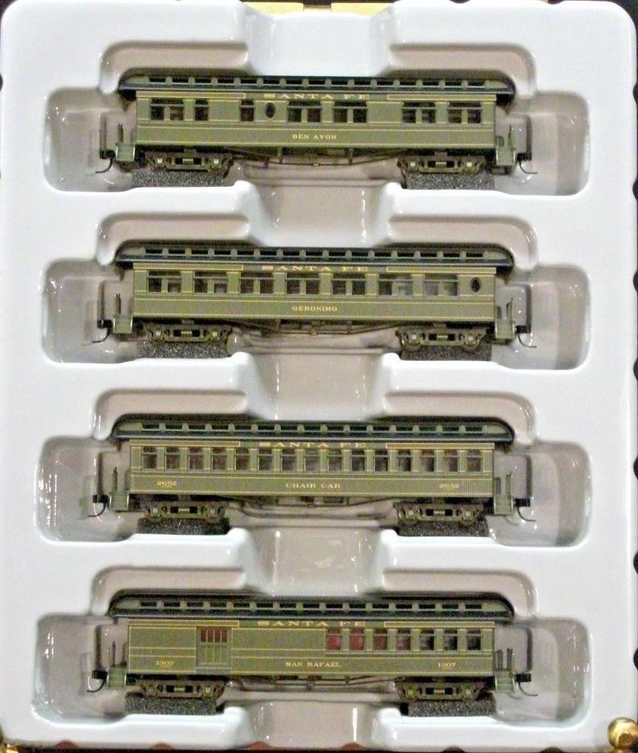 N Scale - Athearn - 11851 - Passenger Car, Early, Overton - Santa Fe - 4-Pack