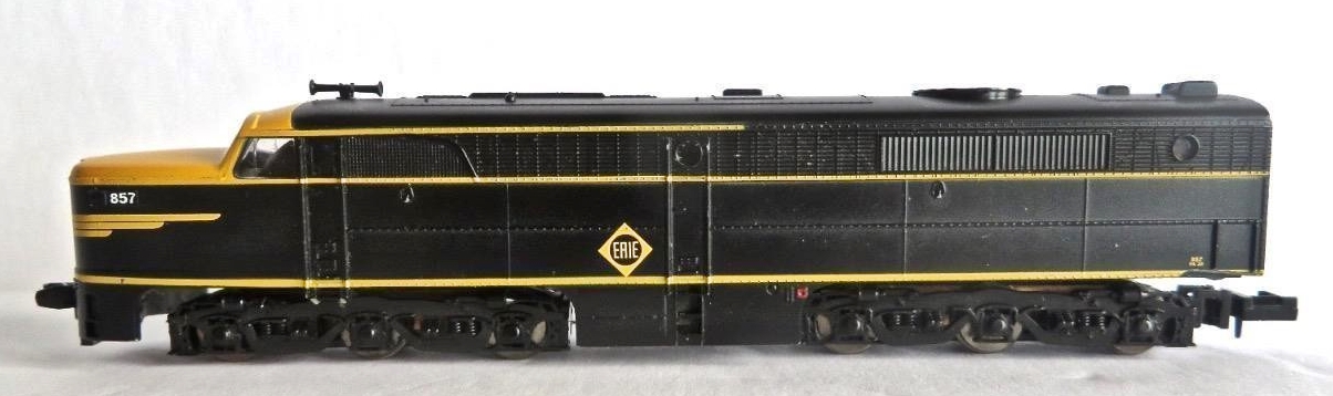 N Scale - Life-Like - 7054 - Locomotive, Diesel, Alco PA-1 - Erie - 857