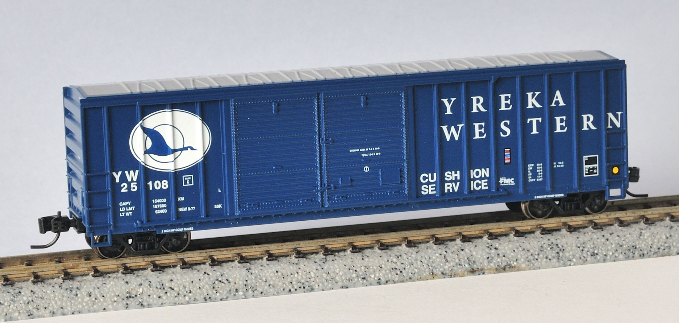 athearn-trains-50-foot-fmc-5347-double-door-boxcar