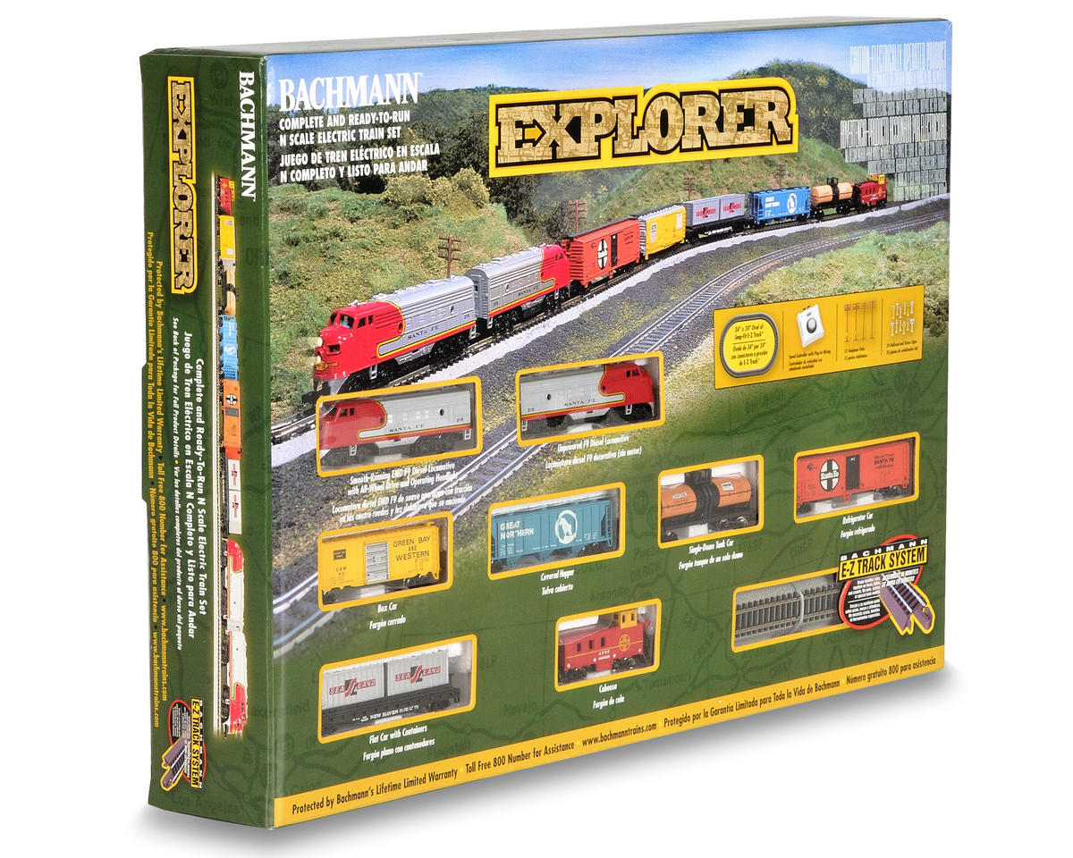 N Scale - Bachmann - 24008 - Freight Train, Diesel, North American, Transition Era - Santa Fe - 8 Piece Set