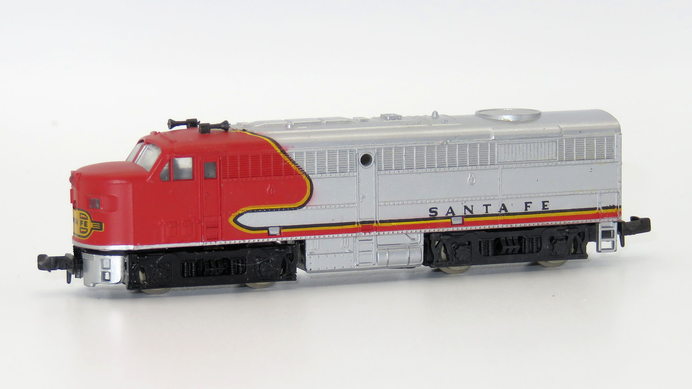 N Scale - Model Power - 7534-2 - Locomotive, Diesel, Alco FA/FB - Santa Fe