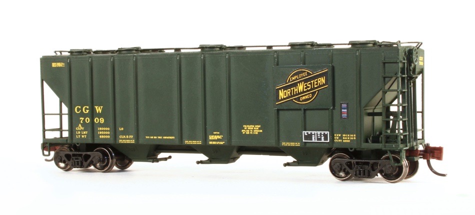 N Scale - BLMA - 11043 - Covered Hopper, 3-Bay, PS-2-CD 4000 - Chicago & North Western - 7013