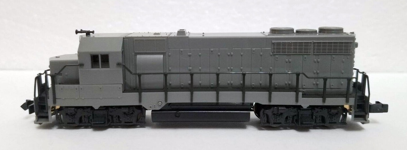 N Scale - Atlas - 4625 - Locomotive, Diesel, EMD GP35, Ph.1B - Undecorated