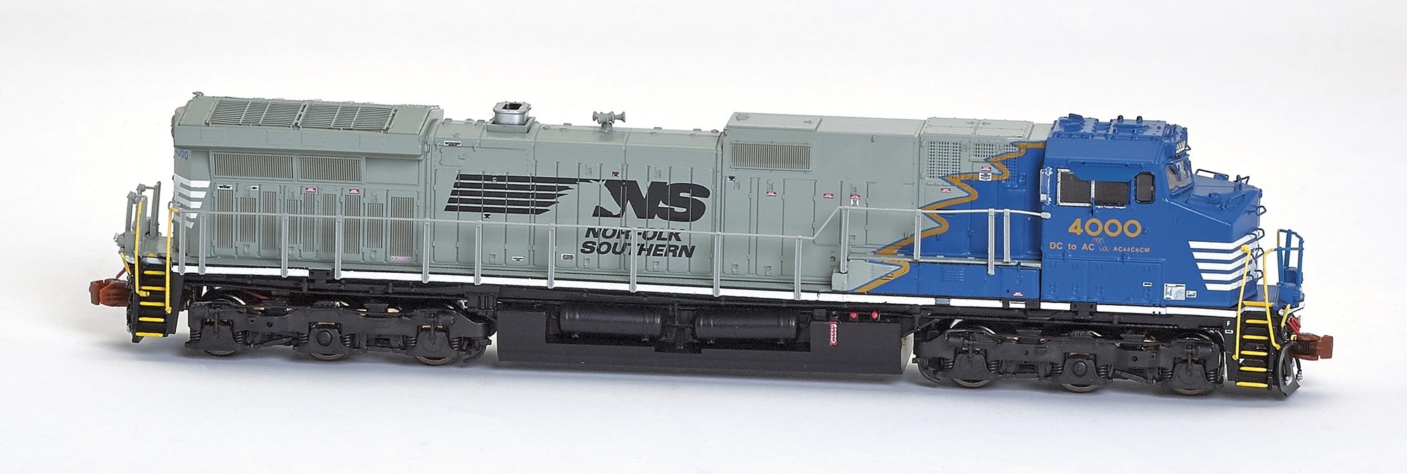 N Scale - ScaleTrains - NSE SCL 21-01 - Locomotive, Diesel, GE AC44C6M - Norfolk Southern - 4000