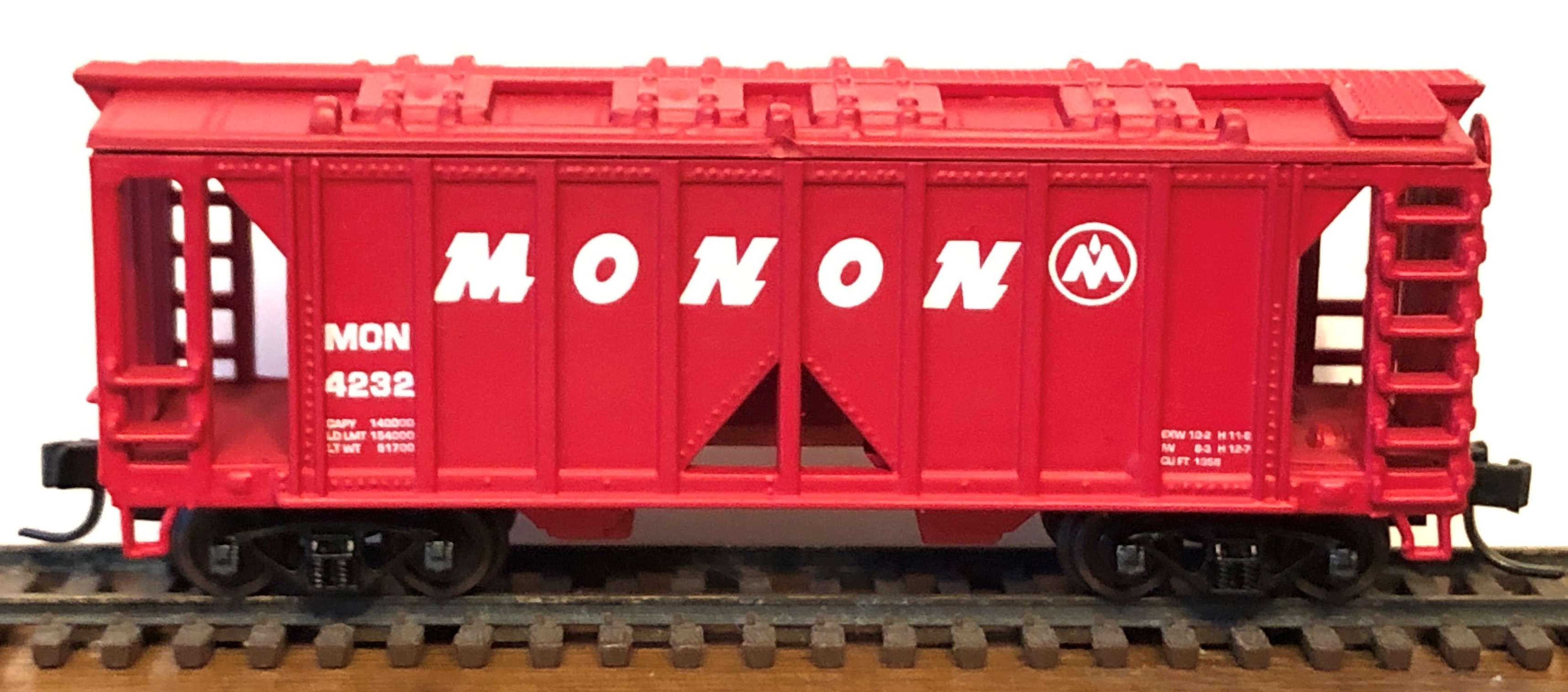 N Scale - Deluxe Innovations - 72602-B - Covered Hopper, 2-Bay, ACF 36 Foot - Monon - 4305