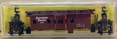 N Scale - Loco-Motives - 1017 - Caboose, Bay Window - Southern Pacific - 4000