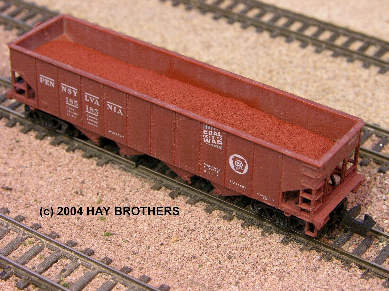 N Scale - Hay Bros - 2801-07 - Load, Iron Ore - Painted/Unlettered - Iron Ore Load