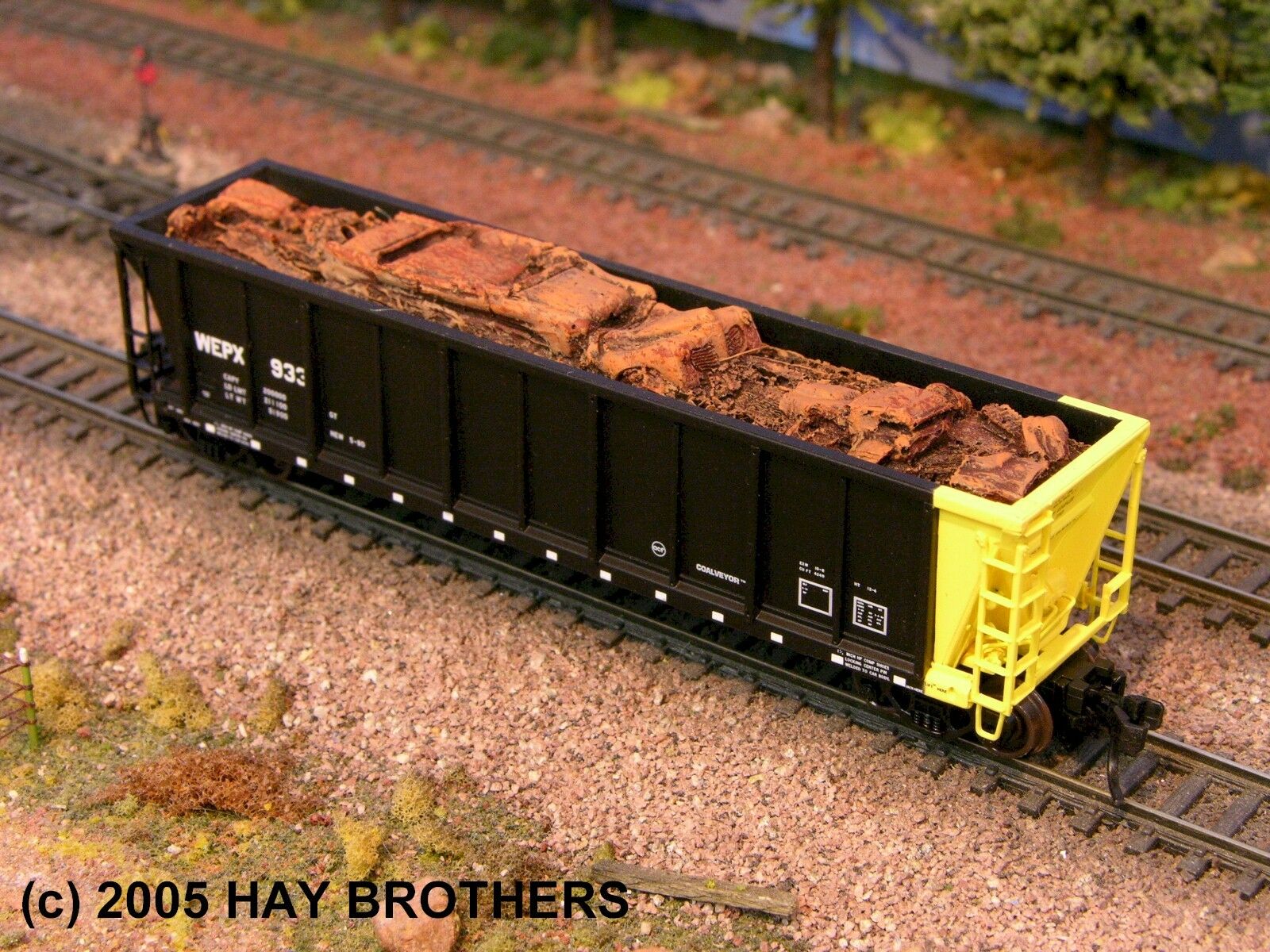 N Scale - Hay Bros - 7005-09 - Load, Scrap Auto - Painted/Unlettered - Scrap Automobile Body Load