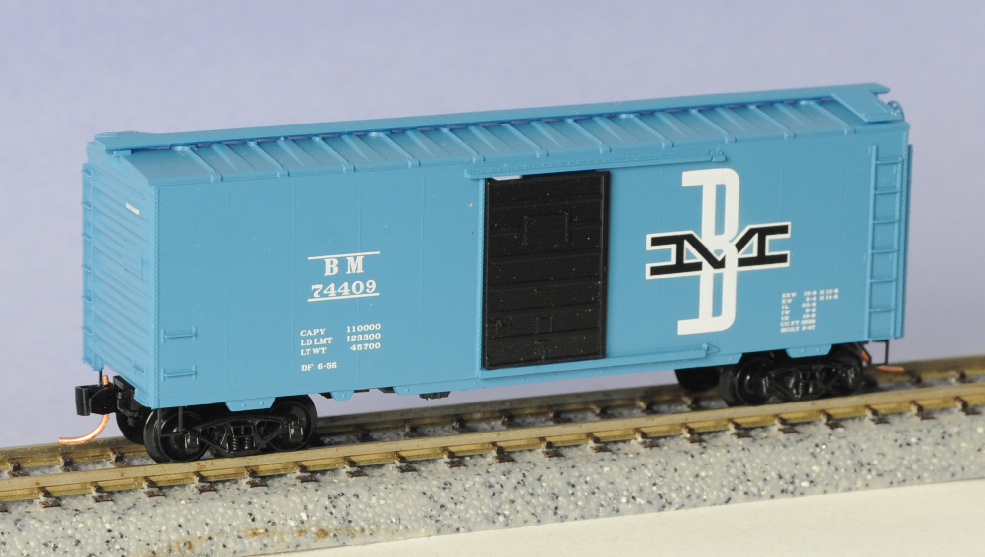 N Scale - Micro-Trains - 20140 - Boxcar, 40 Foot, PS-1 - Boston & Maine - 74409