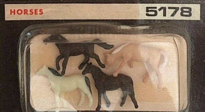 N Scale - Merit - 5178 - Figures, Animals, Horses - Animals