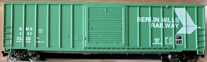 N Scale - Roundhouse - 8856 - Boxcar, 50 Foot, FMC, 5077 - Berlin Mills - 223