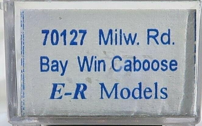 N Scale - E-R Models - 70127 - Caboose, Bay Window - Milwaukee Road - 02138