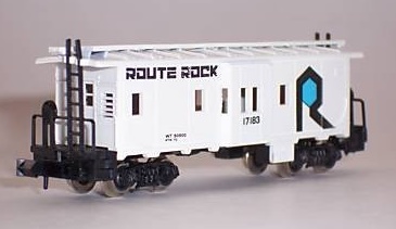 N Scale - E-R Models - 70107 - Caboose, Bay Window - Rock Island - 17183