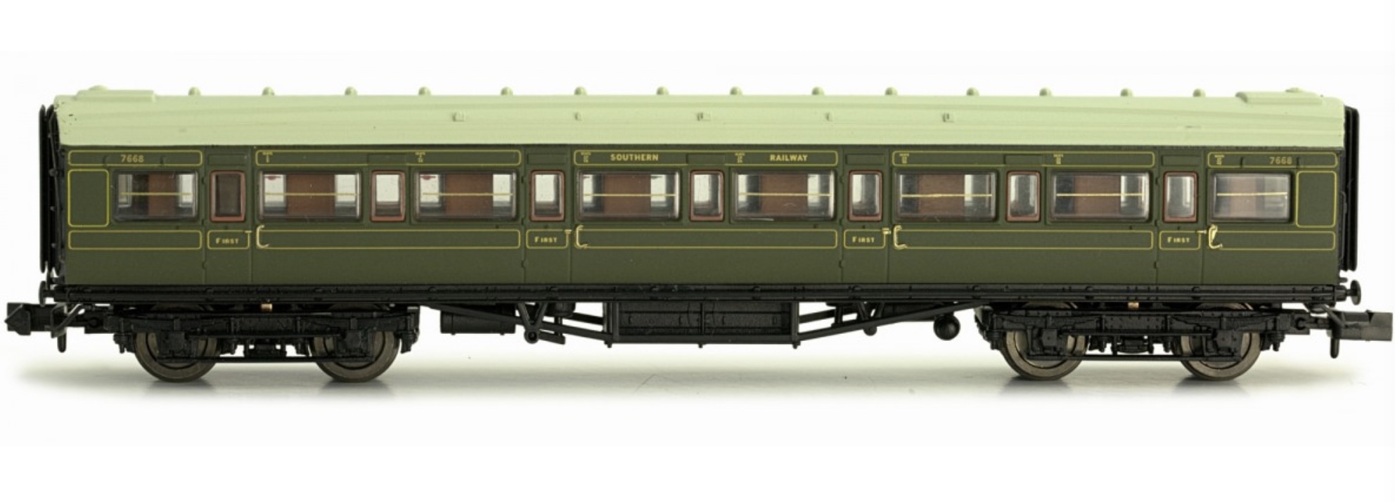 N Scale - Dapol - 2P-012-003 - Passenger Car, Coach, Maunsell, 1st Class - Southern (UK) - 7668