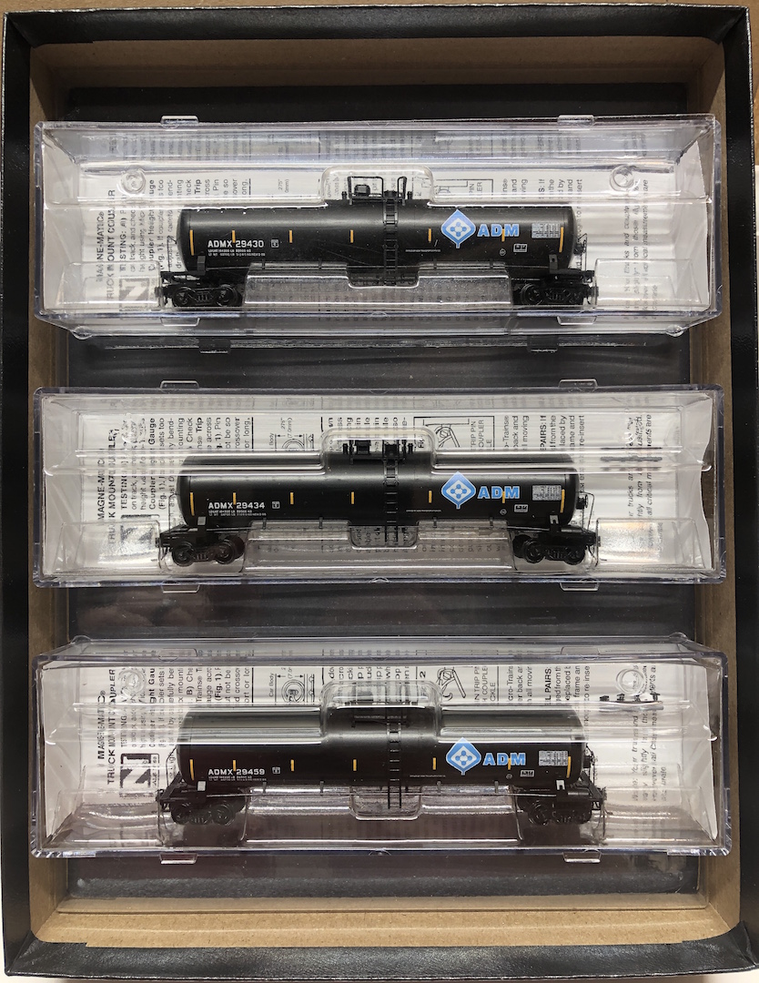 N Scale - Micro-Trains - 993 00 180 - Boxed Set, Runner Pack - Ar...