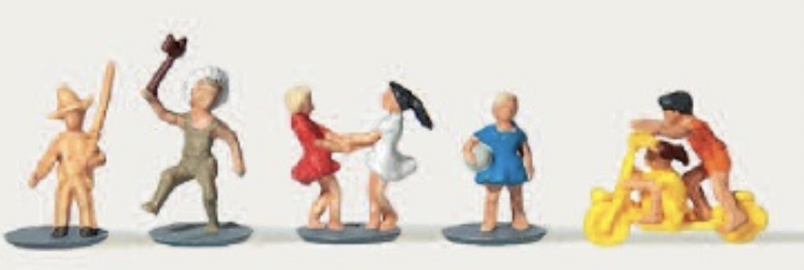 N Scale - Merten - N2581 - People, Children, Playing - People
