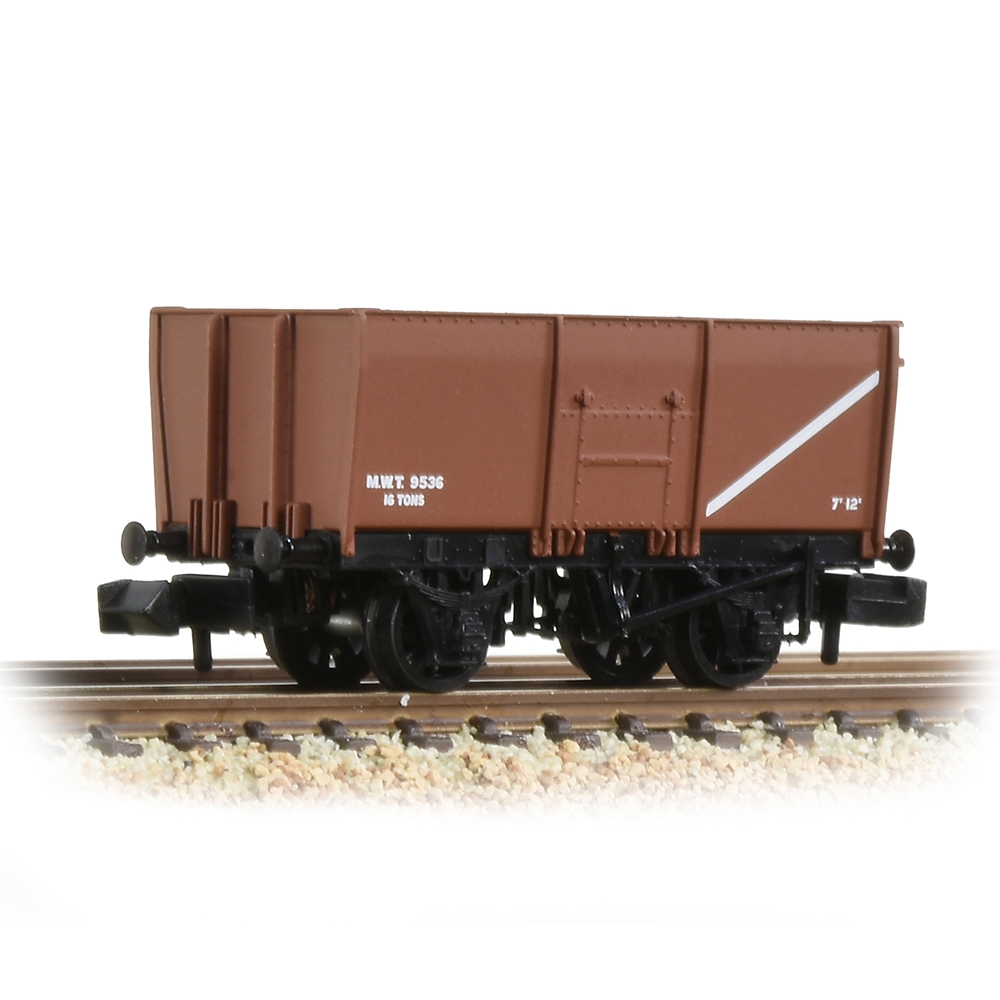N Scale - Graham Farish - 377-451C - Open Wagon 16T, Mineral, Slope-Sided - Ministry of War Transport (UK) - 9536
