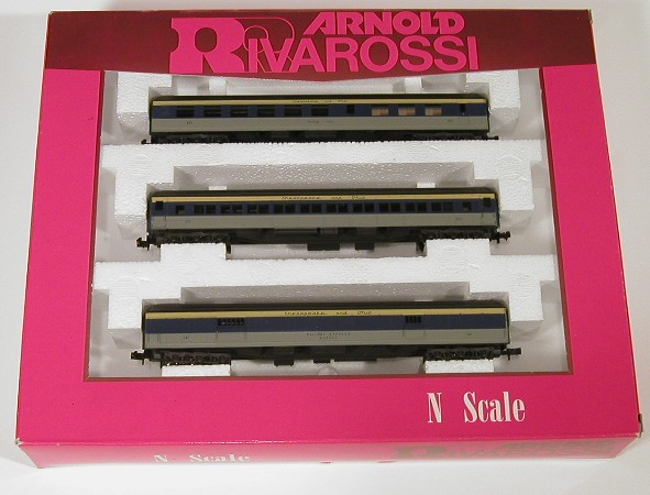 N Scale - Rivarossi - 539 - Passenger Car, Heavyweight - Chesapeake & Ohio - 141 201 401
