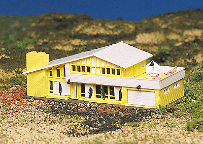 N Scale - Bachmann - 45909 - Structure, Building, Residential, House - Residential Structures - Modern Home
