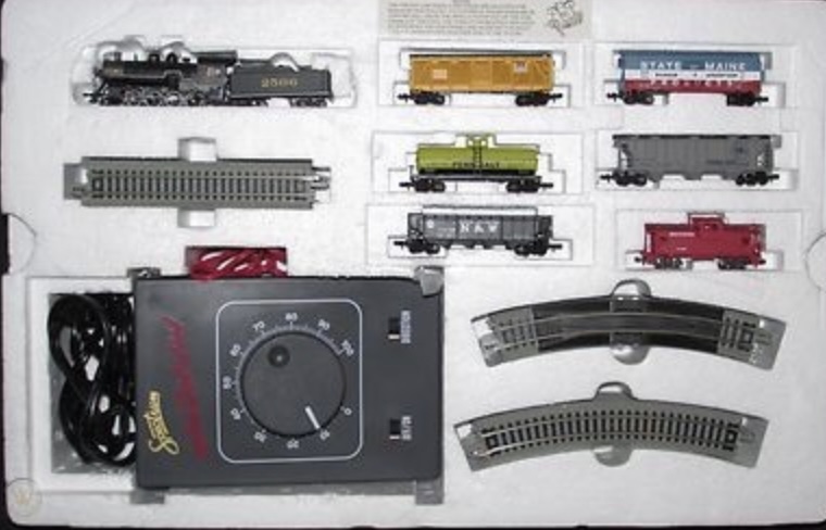 N Scale - Bachmann - 24121 - Freight Train, Steam, North American,  Transition - Southern - Spectrum Station Master Steam Freight Set