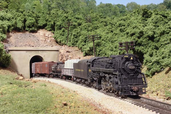 N Scale - Alkem Scale Models - Structure, Railroad ,Tunnel Portal - Chesapeake & Ohio