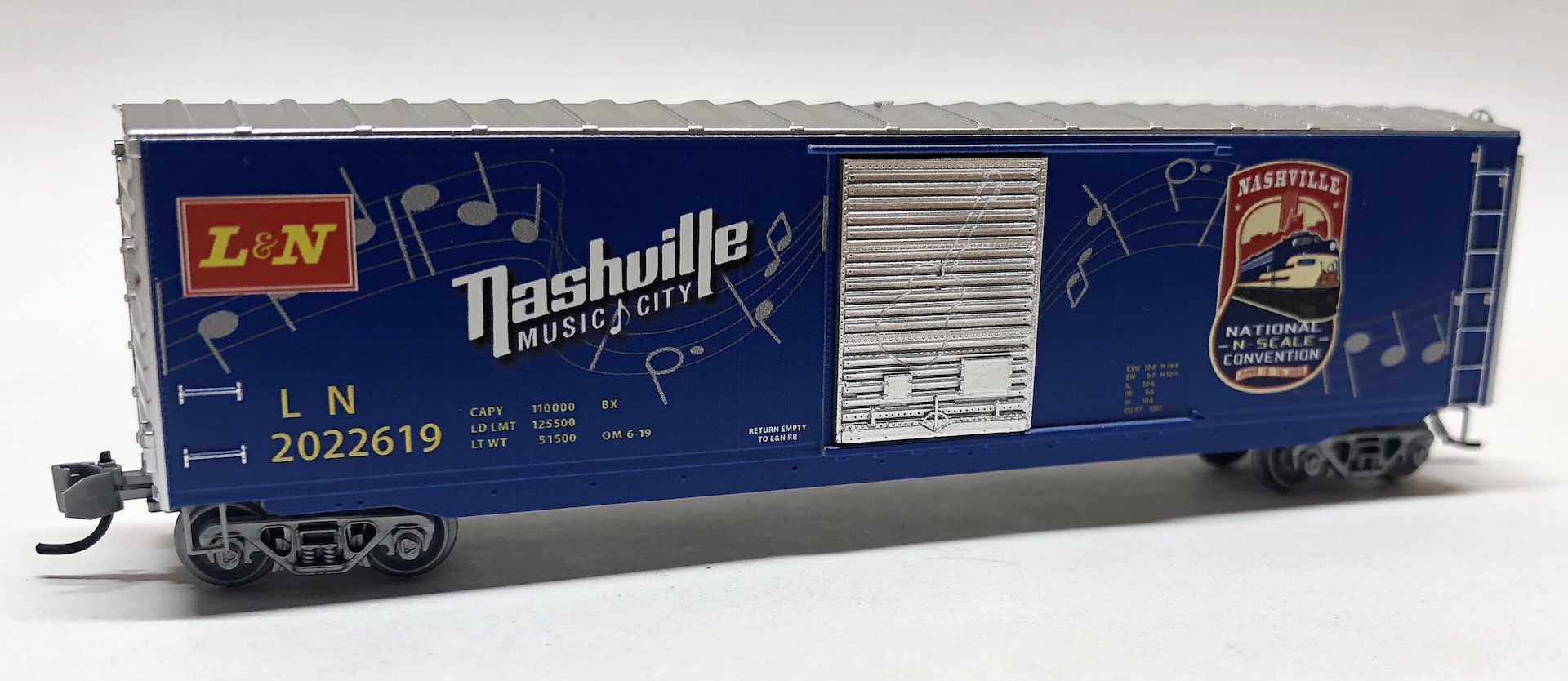 N Scale - Micro-Trains - NSE MTL 22-05 - Boxcar, 50 Foot, PS-1 - Louisville & Nashville - 2022619