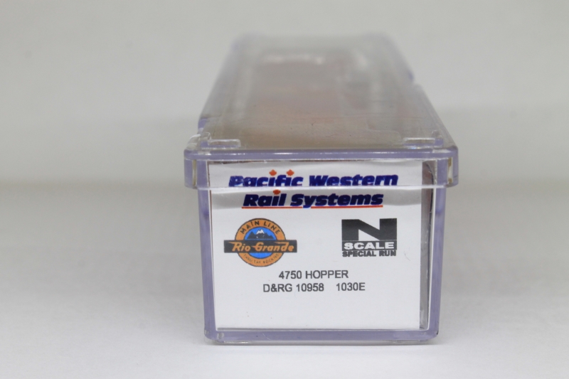 N Scale - Pacific Western Rail Systems - 1030E - Covered Hopper, 3-Bay, PS-2-CD 4750 - Rio Grande - 10958