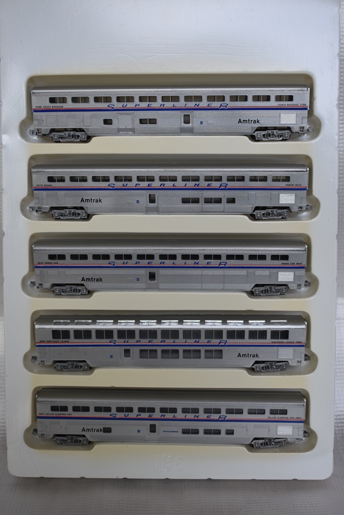 N Scale - Con-Cor - 4653 - Passenger Car, Lightweight, Amtrak Superliner - Amtrak - 5-Pack