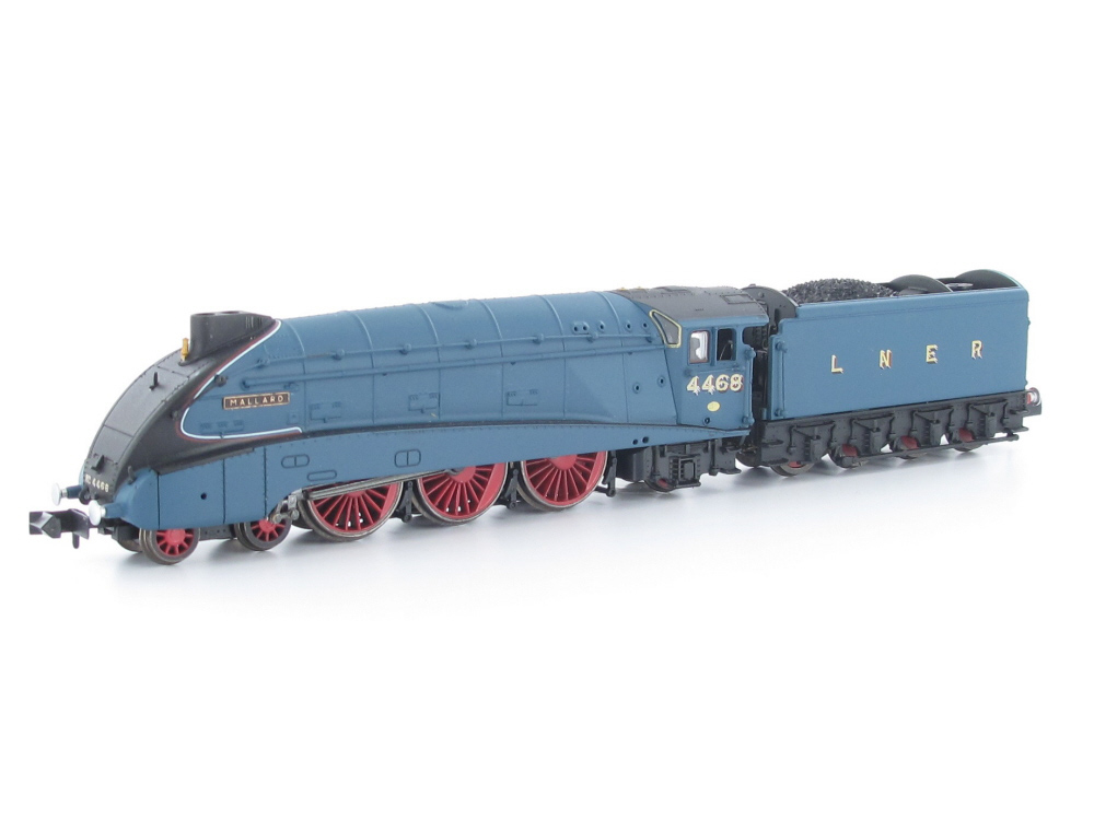 N Scale - Dapol - 2S-008-008 - Locomotive, Steam, 4-6-2 ,A4 Pacific - London and North Eastern - 4468