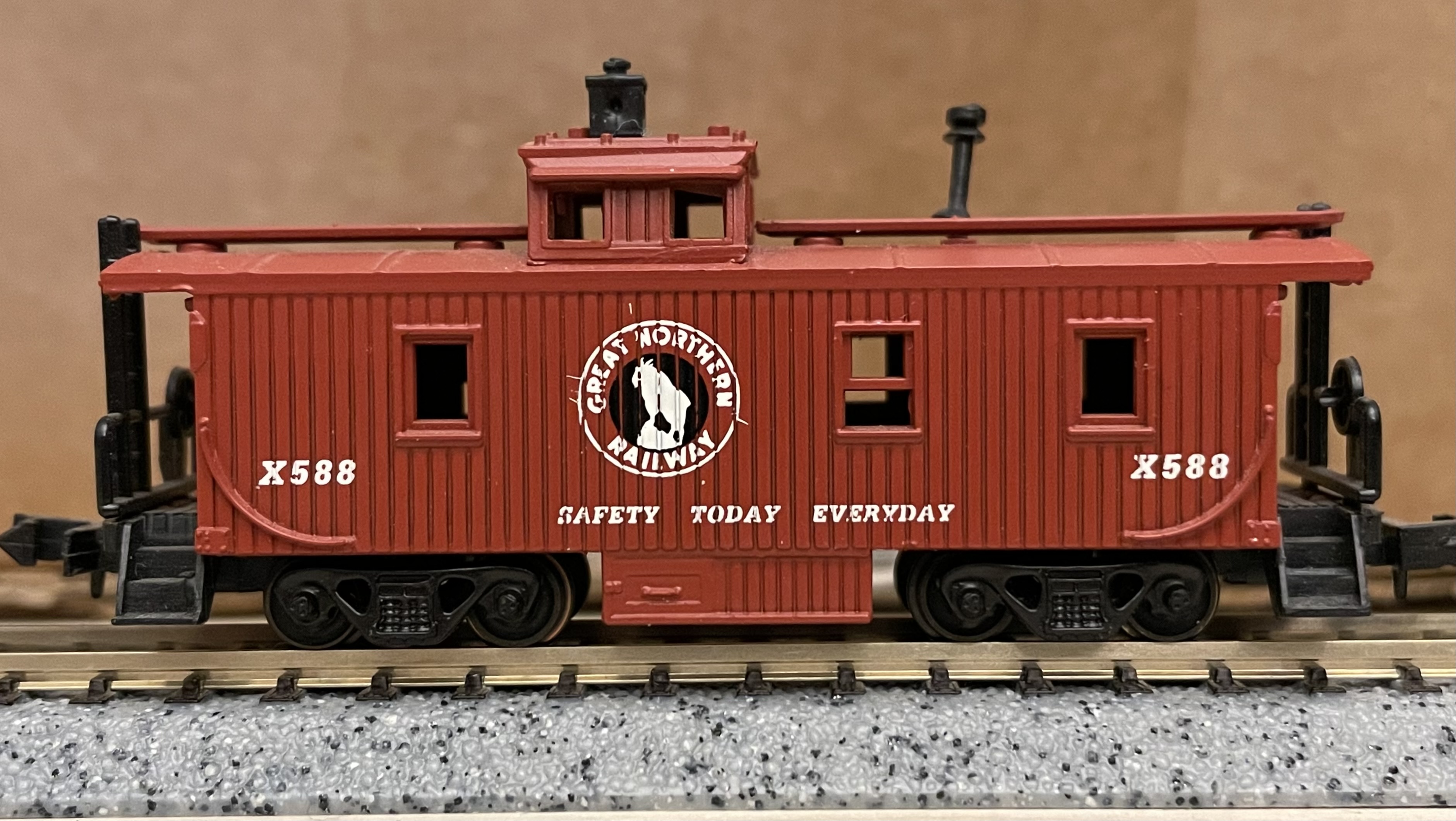 N Scale - Roco - Unknown - Great Northern - X588