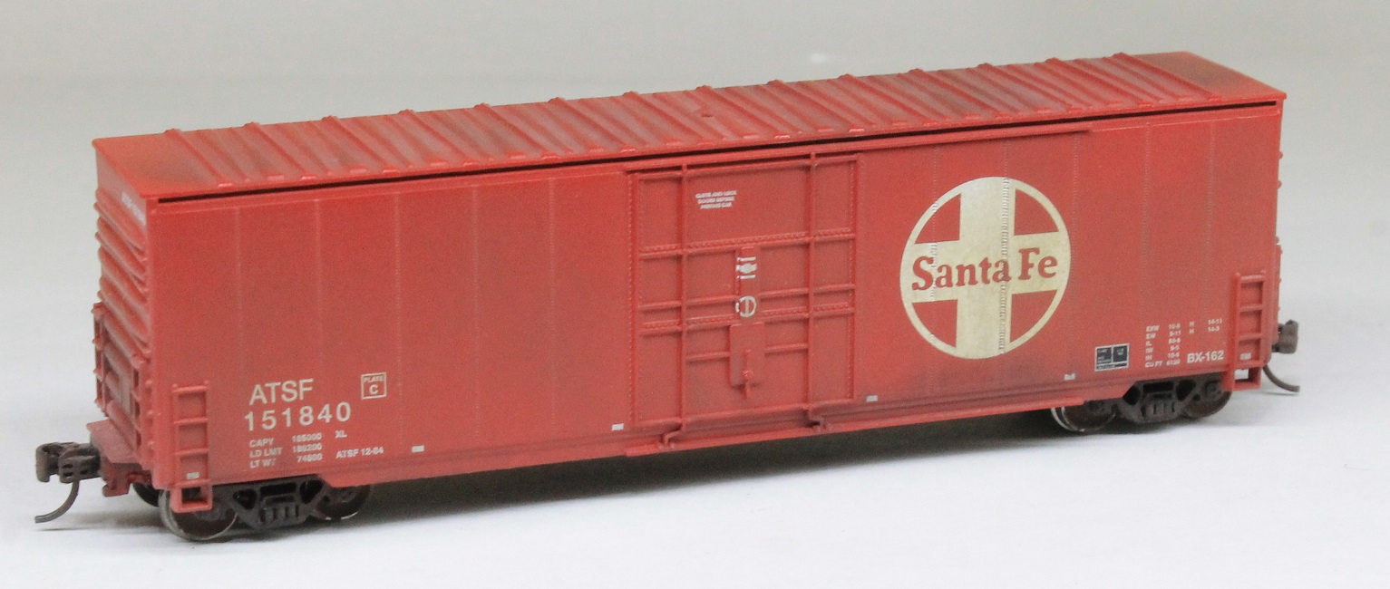 N Scale - Roundhouse - 82002 - Boxcar, 50 Foot, Steel, Hi-Cube - Santa Fe - 151840