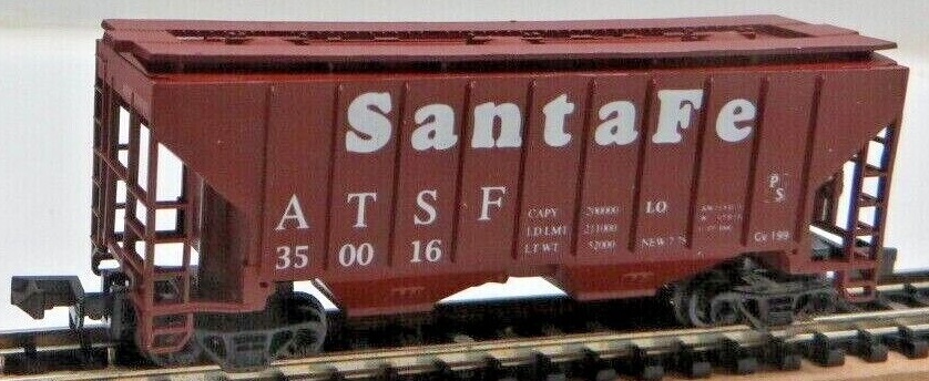 N Scale - The Freight Yard - 9402A - Covered Hopper, 2-Bay, 3000 c.f. - Santa Fe - 350016