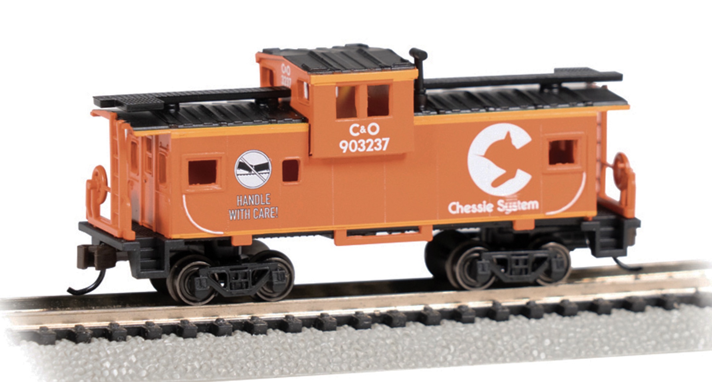 N Scale - Bachmann - 70758 - Caboose, Cupola, Steel Extended Vision - Chessie System - 903237