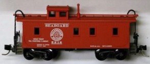N Scale - Micro-Trains - 51040 - Caboose, Cupola, Wood - Seaboard System - 5228