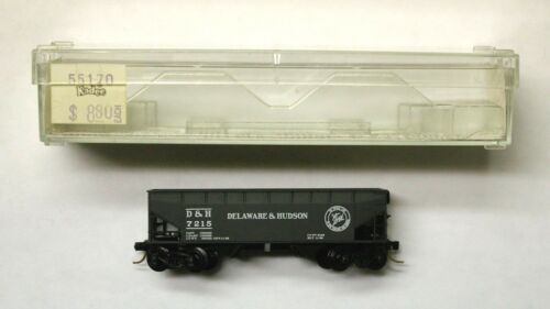 N Scale - Micro-Trains - 55170 - Open Hopper, 2-Bay, Offset Side - Delaware & Hudson - 7215