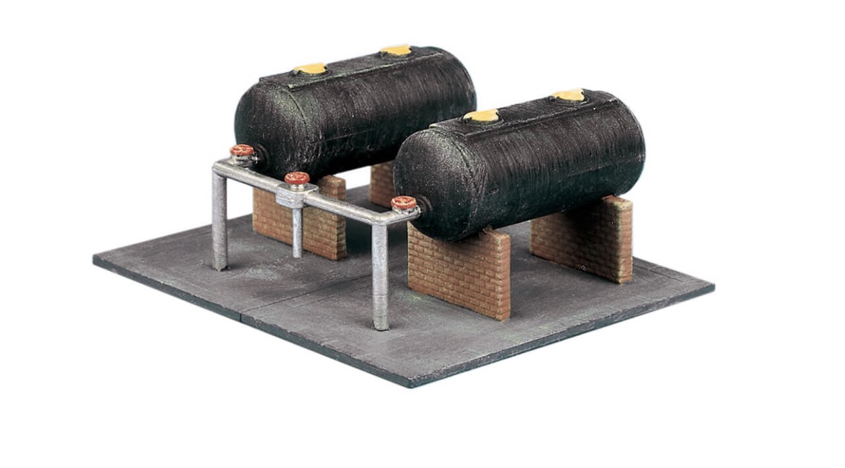 N Scale - Ratio - 315 - Structure, Railroad, Oil Tanks - Railroad Structures