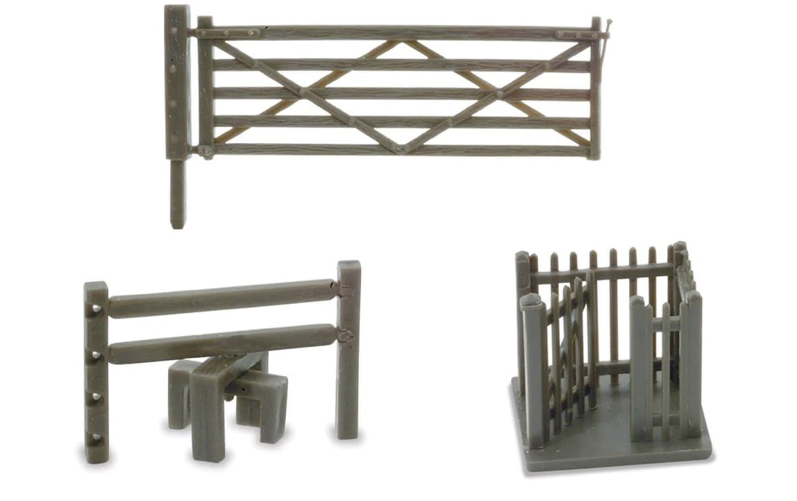 N Scale - Peco - NB-46 - Wood Fence, Gates - Agricultural Structures
