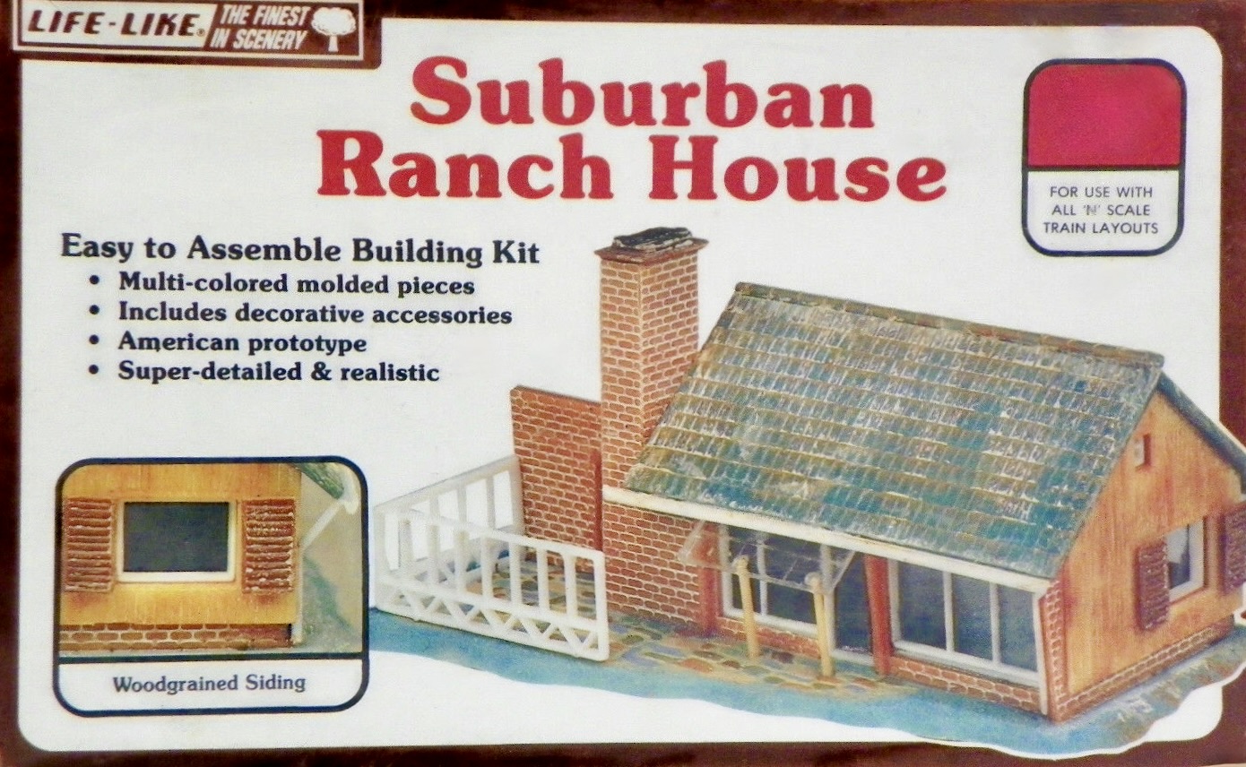 N Scale - Life-Like - 7412 - Structures, Building, Residential, House - Residential Structures