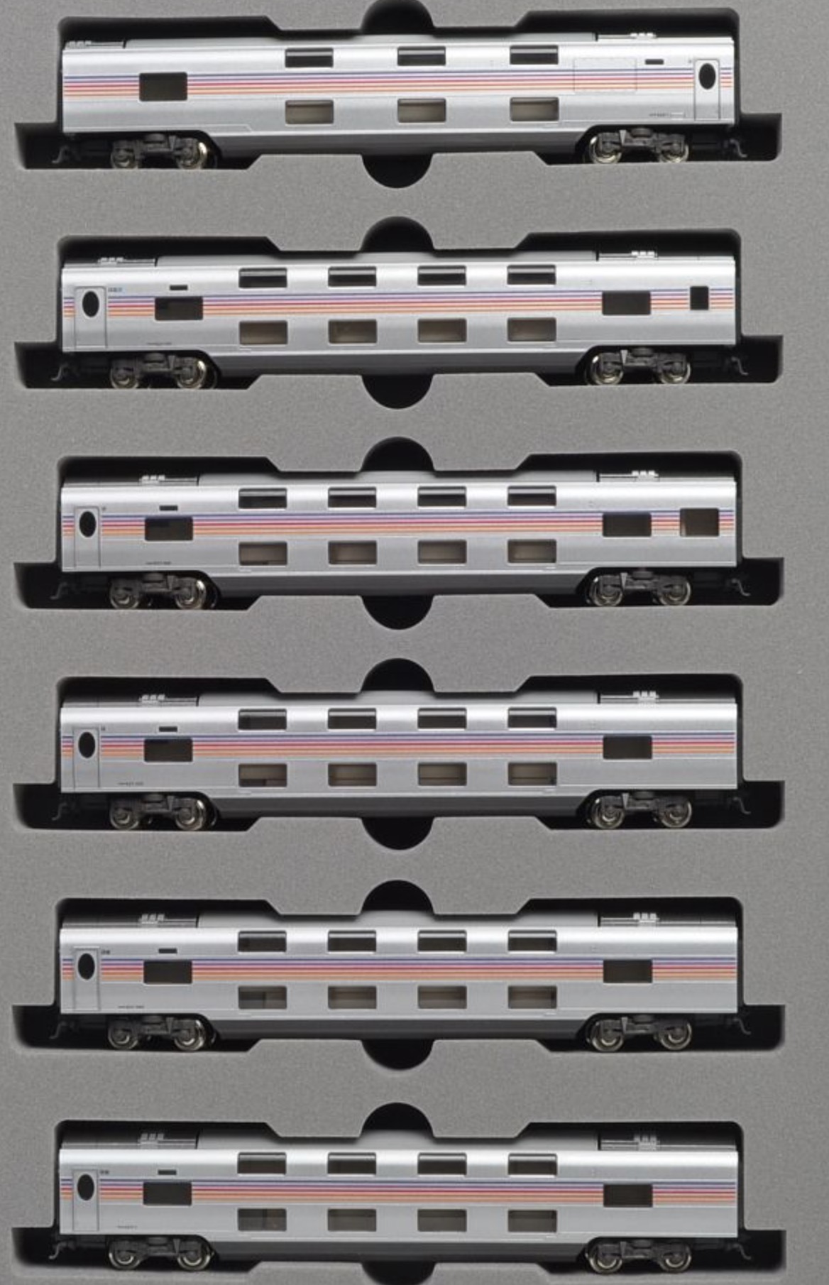 N Scale - Kato - 10-400 - Passenger Car, E-26 Series - Japan Railways East - 6 Car Add-On Set