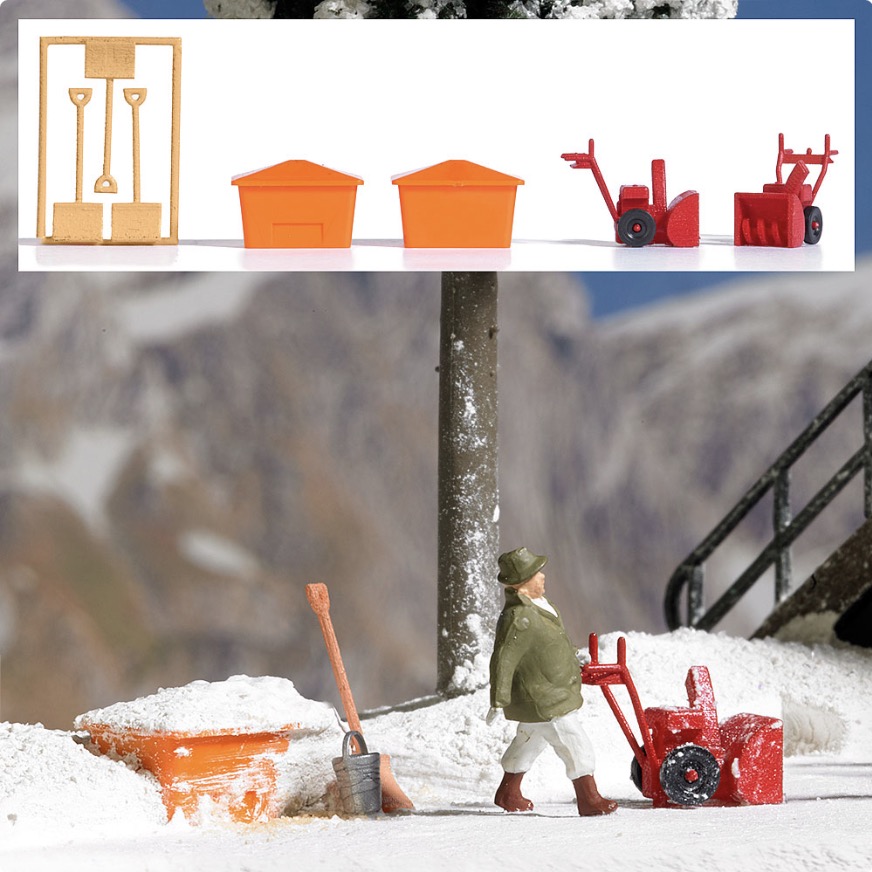 N Scale - Busch - 8058 - Scenery, Details, Shovel/Snowblower - Scenery