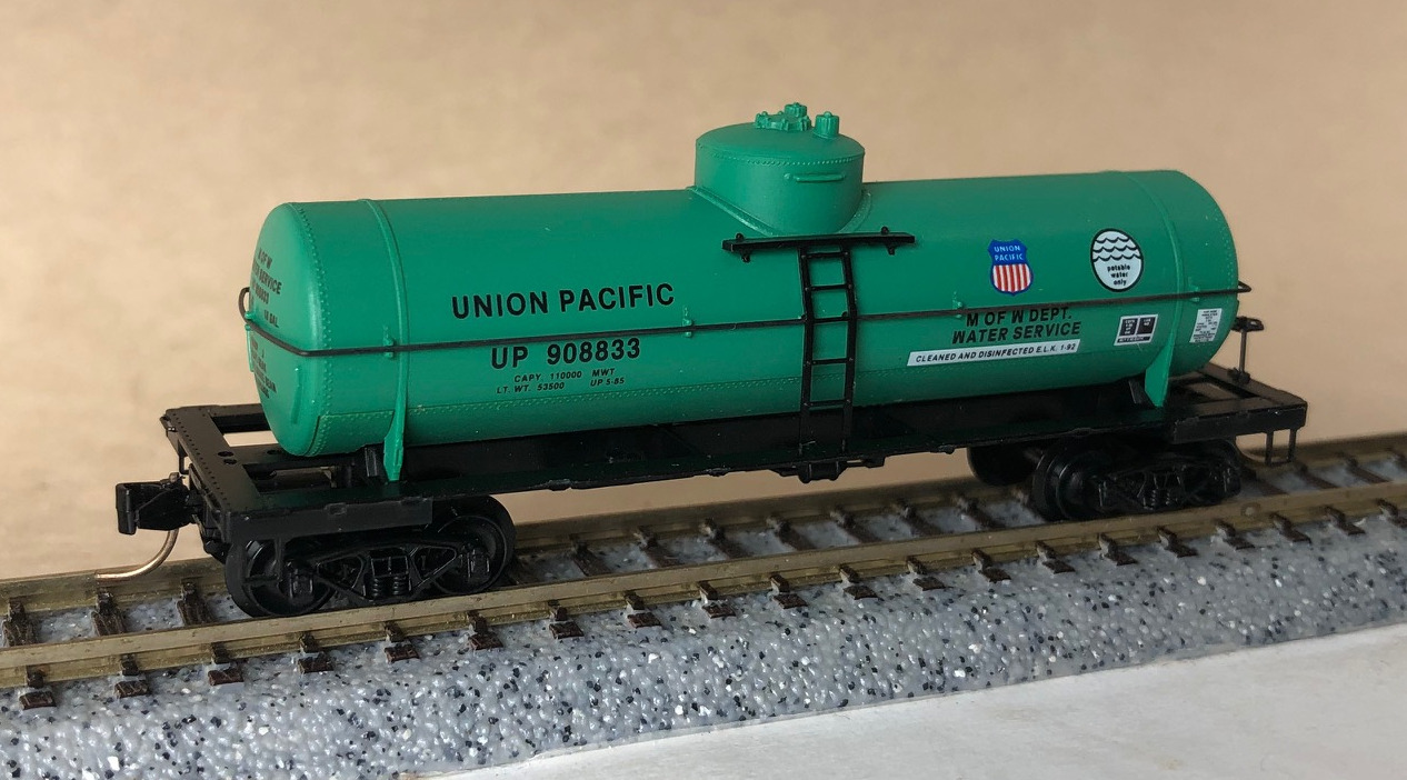 N Scale - Micro-Trains - 65340 - Tank Car, Single Dome, 39 Foot - Union Pacific - 908833