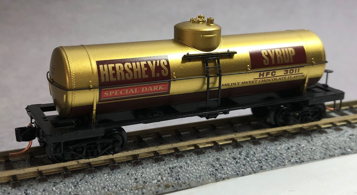 Micro-Trains Line #06500970 Details about   N Scale 39' Single Dome Tank Car US Navy #T-102