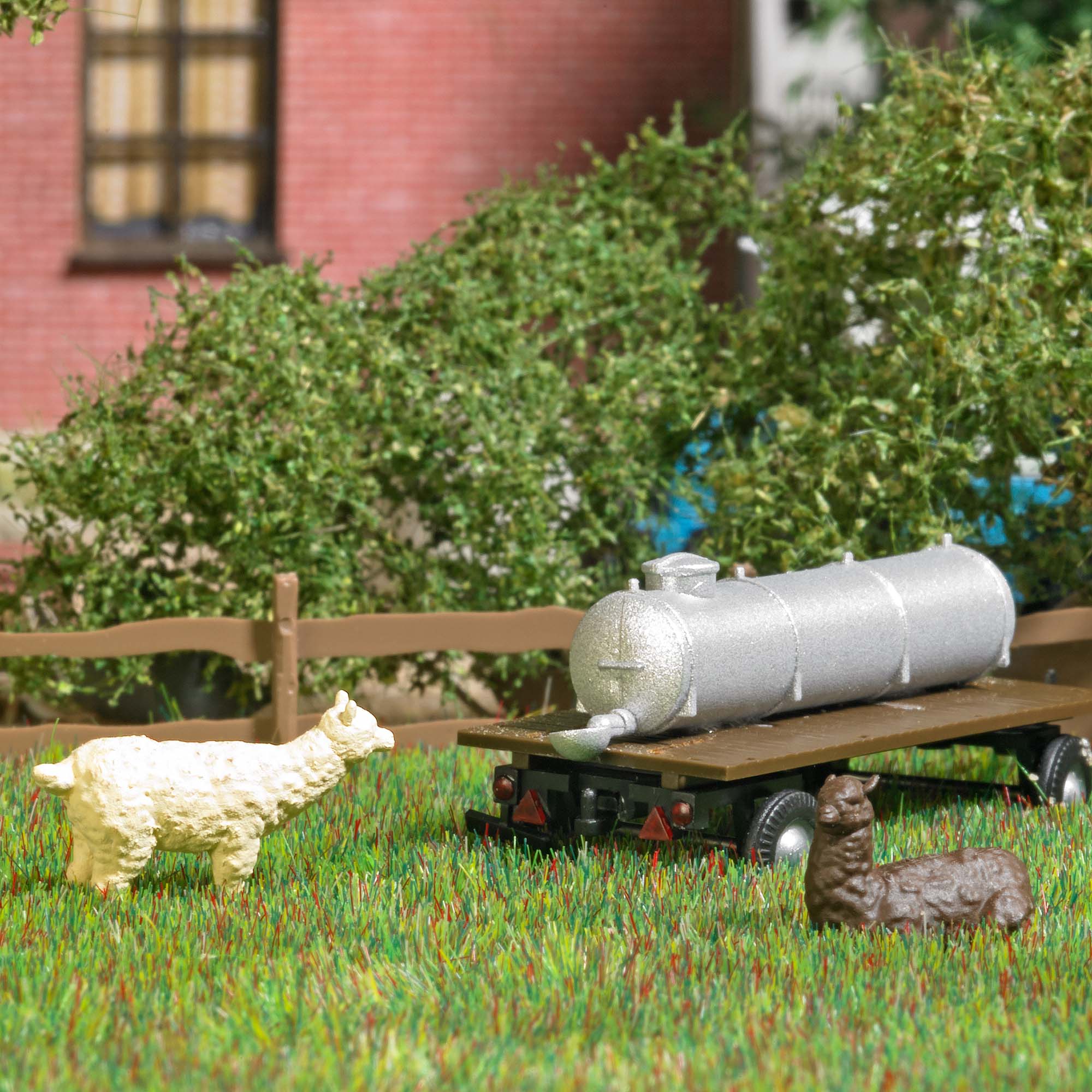 N Scale - Busch - 8282 - Scenery, Alpacas - Scenery