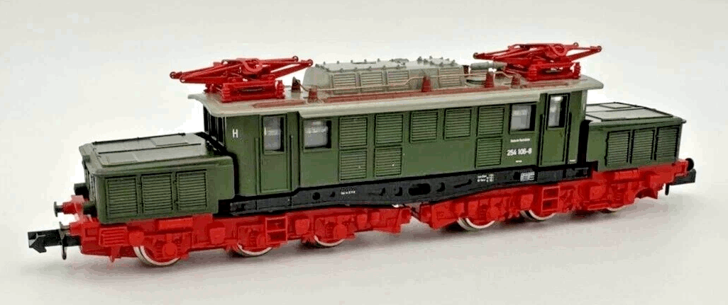 N Scale - Arnold - 2368 - Locomotive, Electric, BR 194 - Deutsche Bahn - 254 106-8