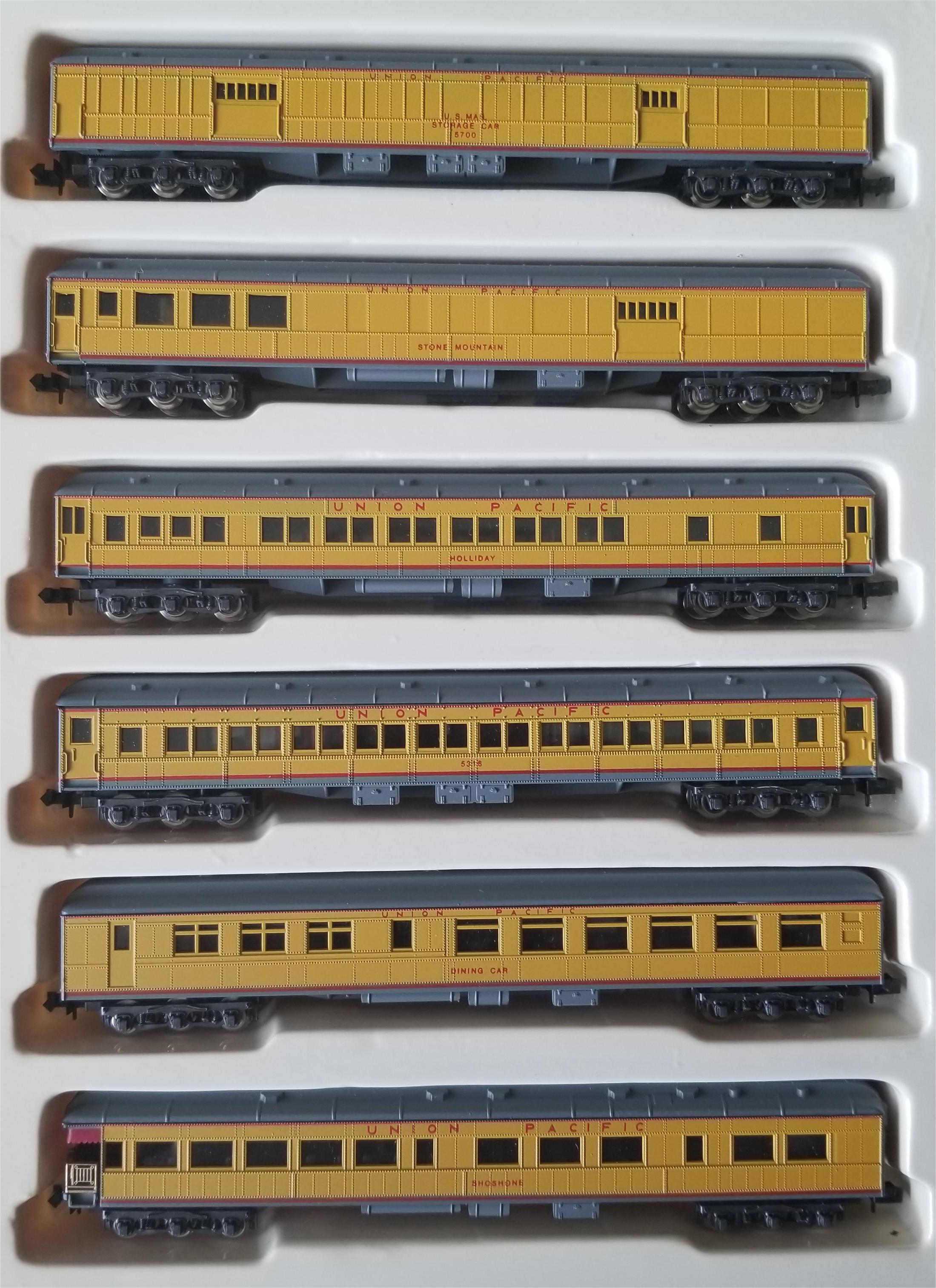 N Scale - Con-Cor - 0003-570013 - Passenger Car, Heavyweight - Un