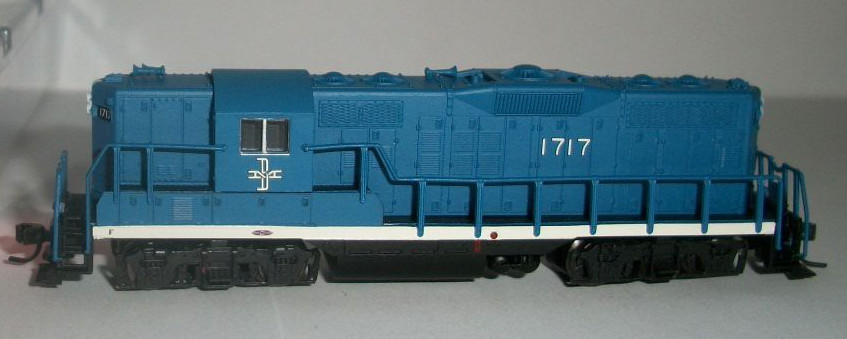 N Scale - Atlas - 40 000 426 - Locomotive, Diesel, EMD GP9 - Boston & Maine - 1717