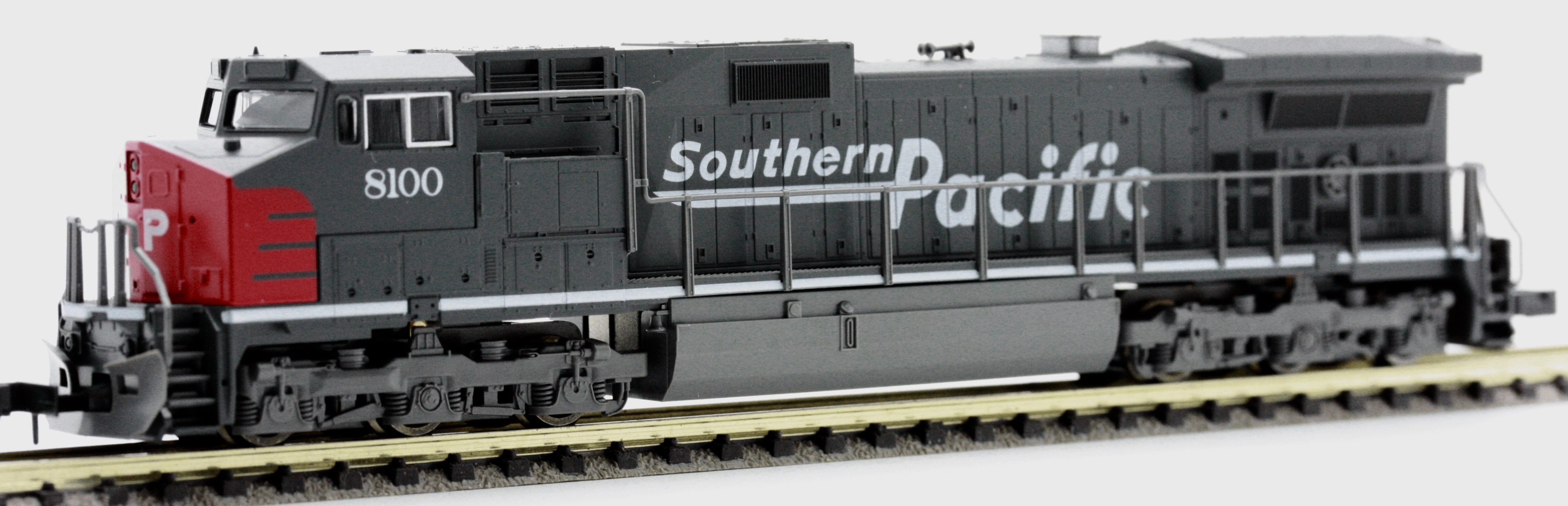N Scale - Kato USA - 176-3601 - Locomotive, Diesel, GE C44-9W - Southern Pacific - 8100