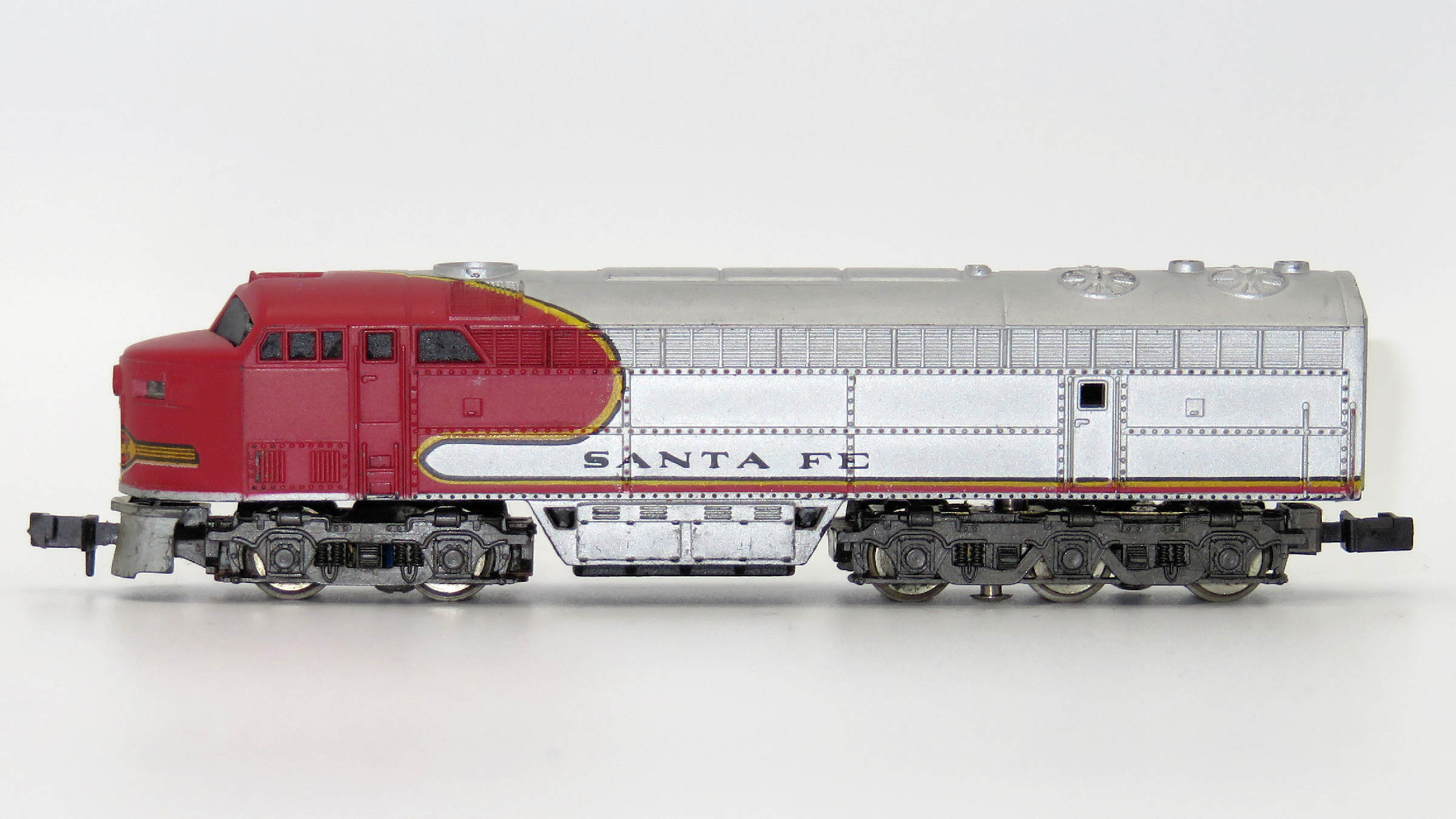 N Scale - Atlas - 2121 - Locomotive, Diesel, Fairbanks Morse, C-Liner - Santa Fe