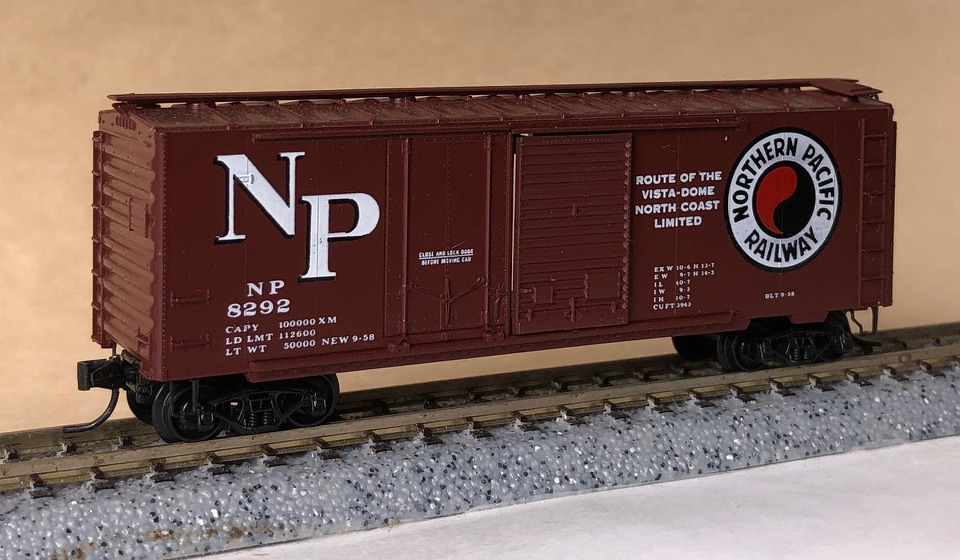 N Scale - Micro-Trains - 22177 - Boxcar, 40 Foot, Steel Combo Door - Northern Pacific - 8292