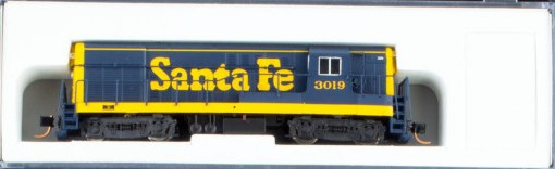 N Scale - Micro-Trains - 40002018 - Locomotive, Diesel, Fairbanks Morse, H-16-44 - Santa Fe - 3019